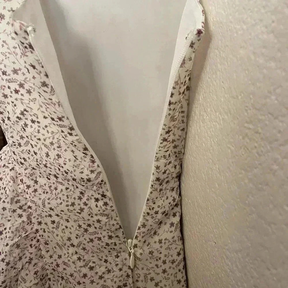 🆕NWOT Senlis Women Lightweight Ruffle Mini Dress V-Neck White Purple Floral S🆕 - Picture 9 of 12